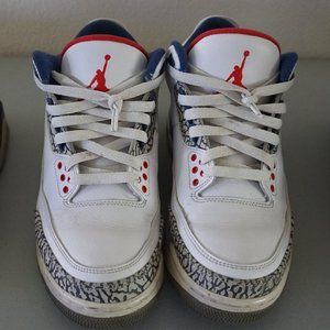 Micheal Jordan 3's OG 2008 Size 8.5